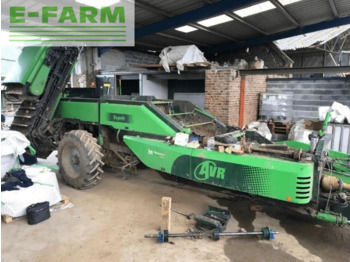 Farm tractor AVR