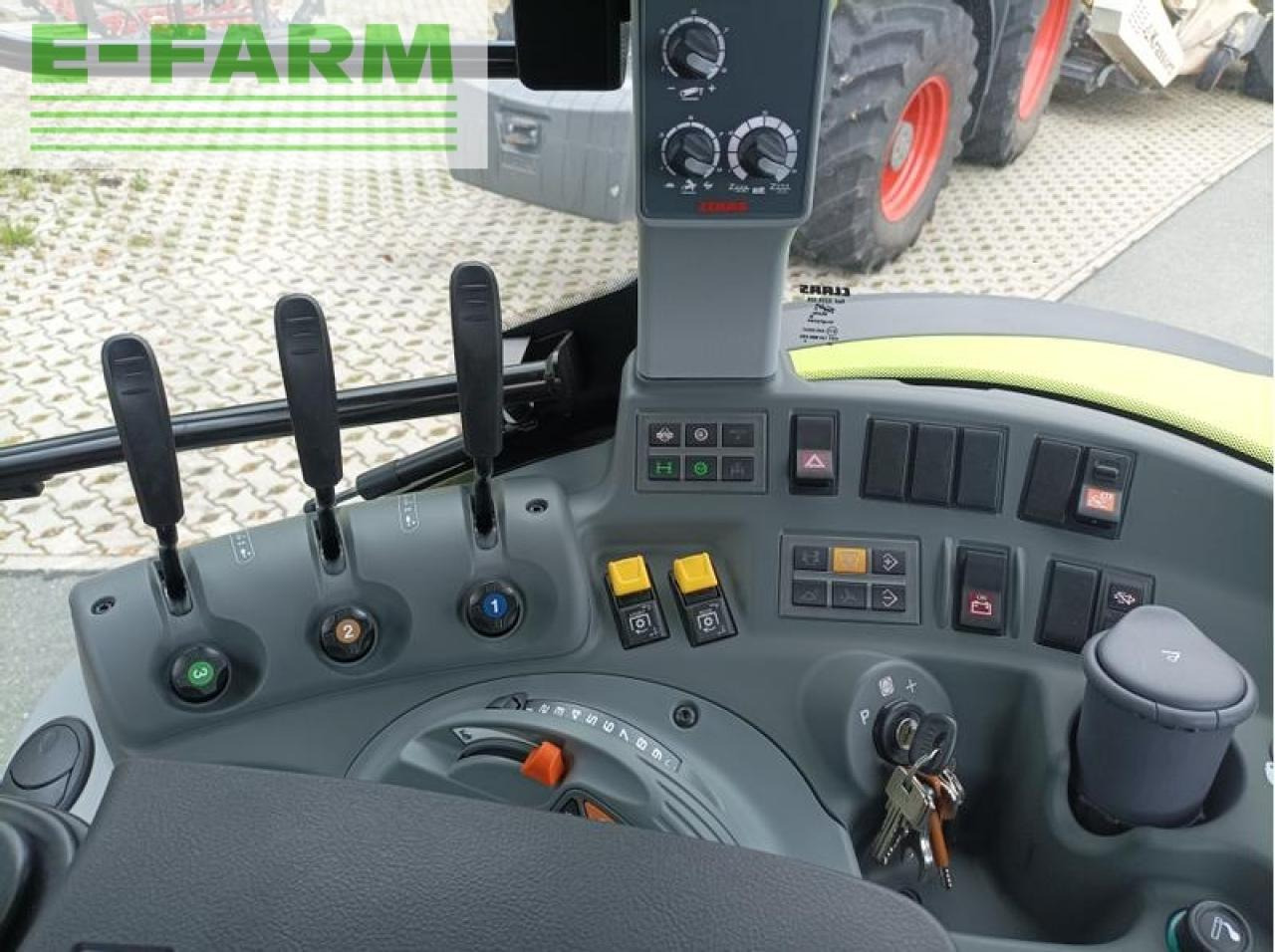 Farm tractor CLAAS arion 450 cis: picture 8