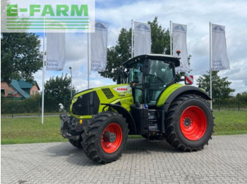 Farm tractor CLAAS Axion 830