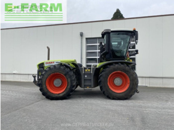 Farm tractor CLAAS Xerion 3800