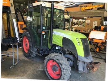 Farm tractor Claas NECTIS 237 VL 4RM: picture 1