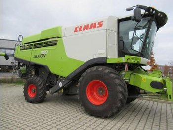 Combine harvester CLAAS LEXION 740