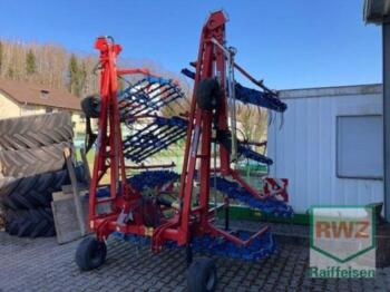 Hatzenbichler federzahnhackegge - Combine seed drill