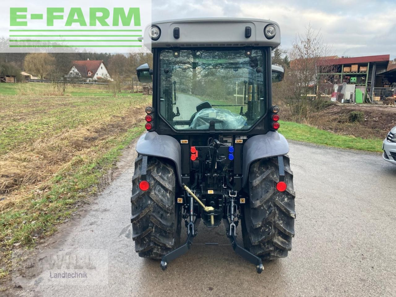 Farm tractor Deutz-Fahr 3050: picture 7