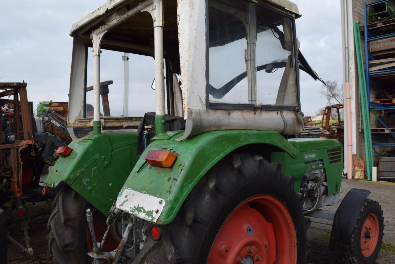 Farm tractor Deutz-Fahr D4006: picture 4