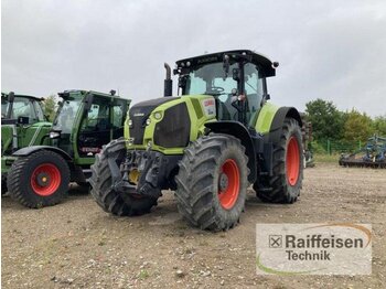 Farm tractor CLAAS Axion 810 CMATIC