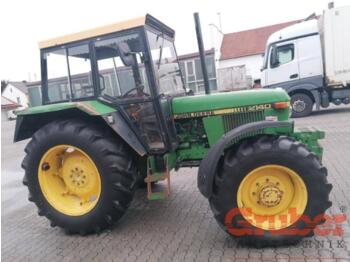 Farm tractor John Deere 2140