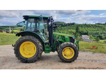Farm tractor John Deere 5100 r: picture 1