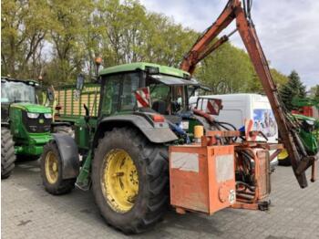 Farm tractor John Deere 6610 SE