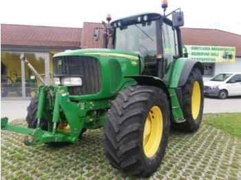 Farm tractor John Deere 6920