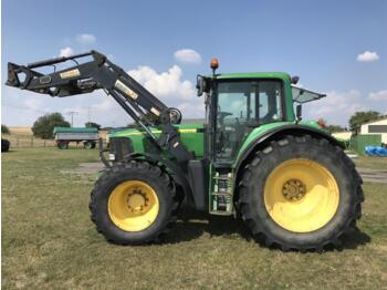 John Deere 6920 - farm tractor