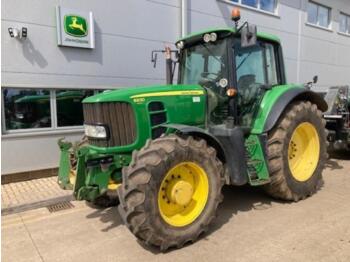 Farm tractor John Deere 6930 premium