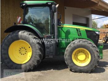 John Deere 7260r - farm tractor