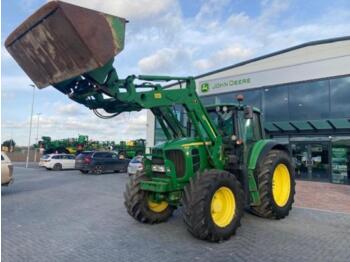 Farm tractor John Deere 7530