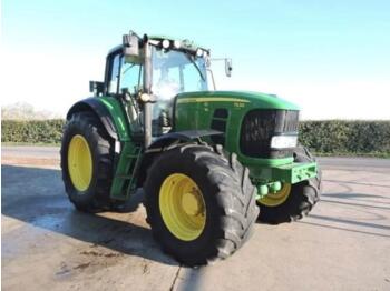 Farm tractor John Deere 7530 premium
