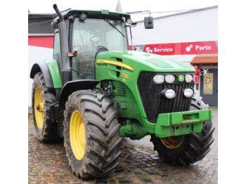 Farm tractor John Deere 7730