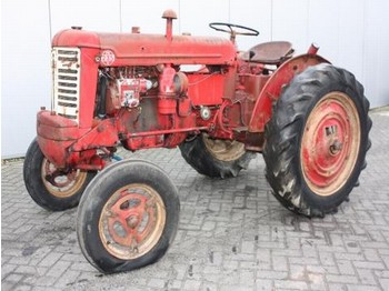 McCormick FU235D - Farm tractor