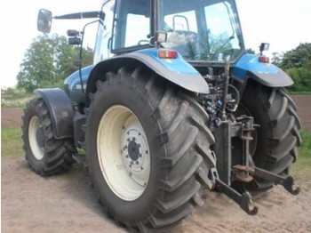 New Holland New Holland 8560 - Farm tractor