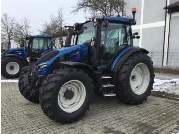 Farm tractor Valtra G 135 V 1B9