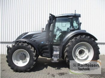 Farm tractor Valtra T214D
