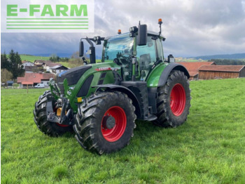 Farm tractor FENDT 722 Vario