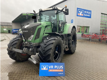 Farm tractor FENDT 824 Vario