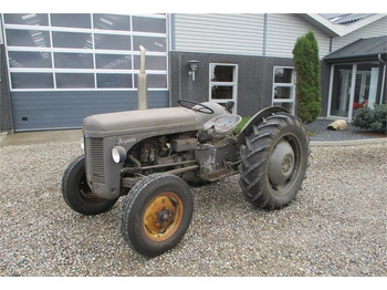 Ferguson 26 Benzin Går godt  - Farm tractor: picture 2