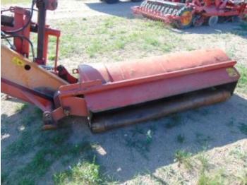  Dücker USM 18 - Flail mower