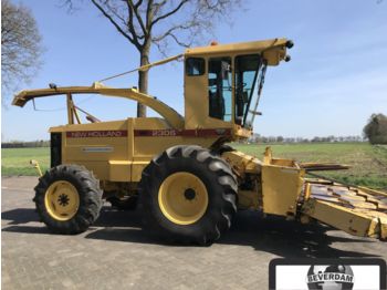 Forage harvester NewHolland 2305