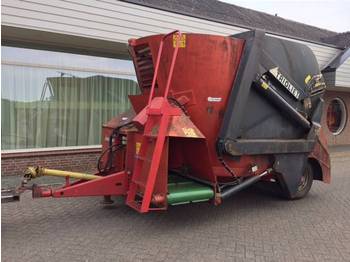 Trioliet Triomix 1-1000 voermengwagen - Forage mixer wagon