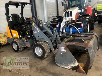 Compact loader GIANT