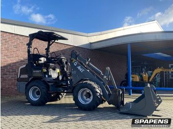Compact loader Giant V452T: picture 1
