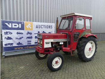 Farm tractor International 423: picture 1