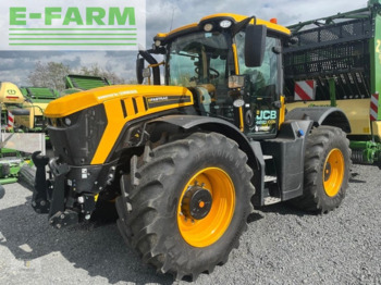 Farm tractor JCB Fastrac 4220