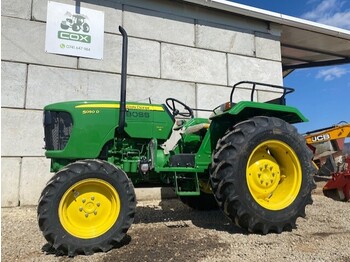 Farm tractor JOHN DEERE 5050 D: picture 1