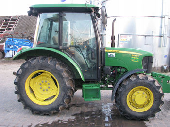 Farm tractor JOHN DEERE 5065E: picture 1