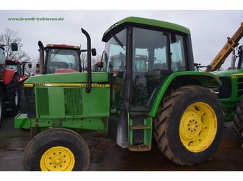 Farm tractor JOHN DEERE 6100: picture 1