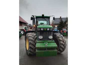 Farm tractor JOHN DEERE 8320: picture 1