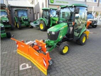 Compact tractor, Municipal tractor John Deere 1026r winter: picture 1