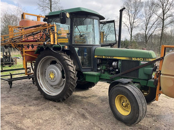 Farm tractor JOHN DEERE 1640