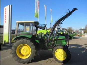 Farm tractor John Deere 2030: picture 1