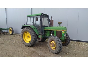 Farm tractor John Deere 3130 Hfwd: picture 1