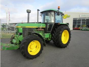 Farm tractor John Deere 3650: picture 1