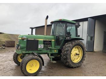 Farm tractor John Deere 4040: picture 1
