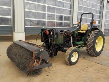 Farm tractor John Deere 4670: picture 1