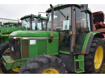 Farm tractor JOHN DEERE 6100