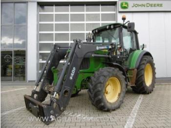 Farm tractor John Deere 6120: picture 1