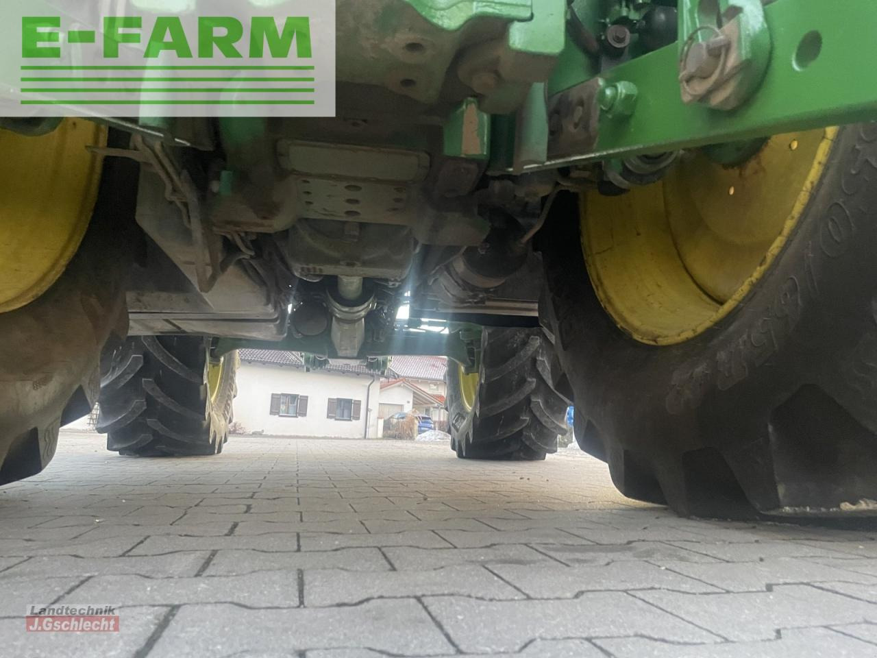 Farm tractor John Deere 6150r autopower: picture 17