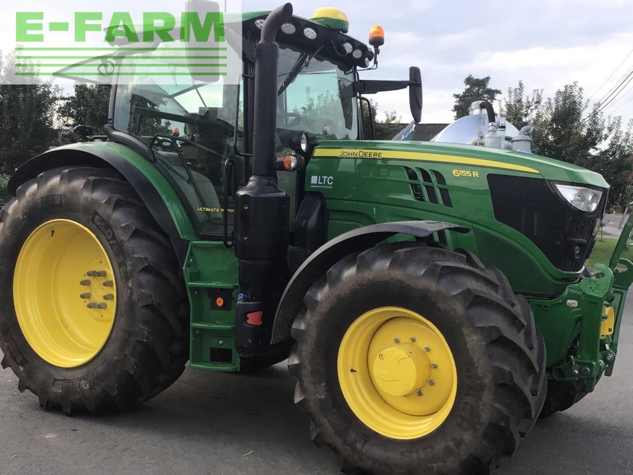 Farm tractor John Deere 6155R: picture 4