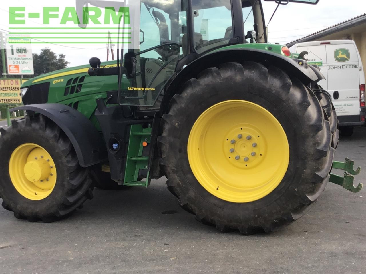 Farm tractor John Deere 6155R: picture 17